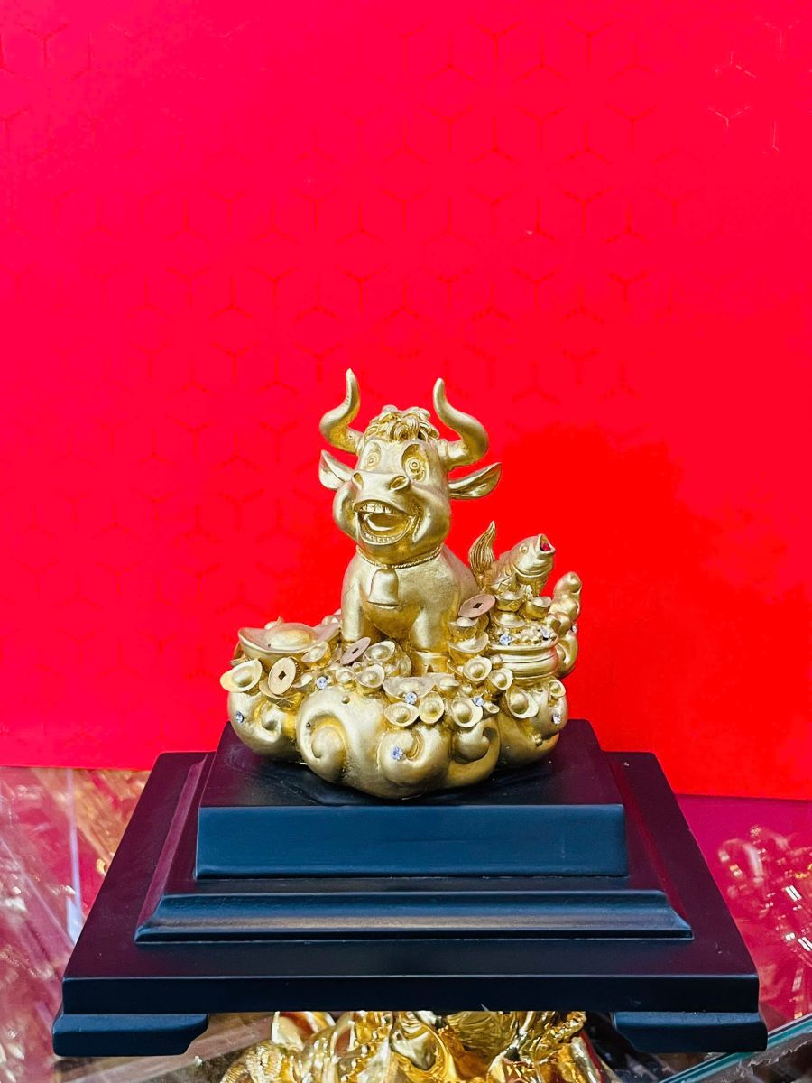 Kim Ngưu Tụ Bảo – Tượng Trâu Vàng Tài Lộc 